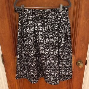 H&M Black and White Circle/Skater Skirt